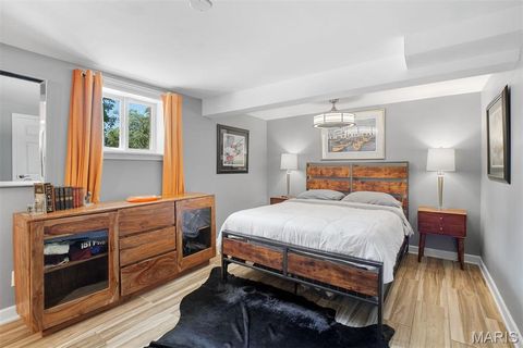 Tiny photo for 1016 Forest Avenue, Kirkwood, MO 63122 (MLS # 26001569)