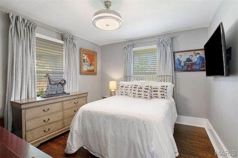 Tiny photo for 1016 Forest Avenue, Kirkwood, MO 63122 (MLS # 26001569)