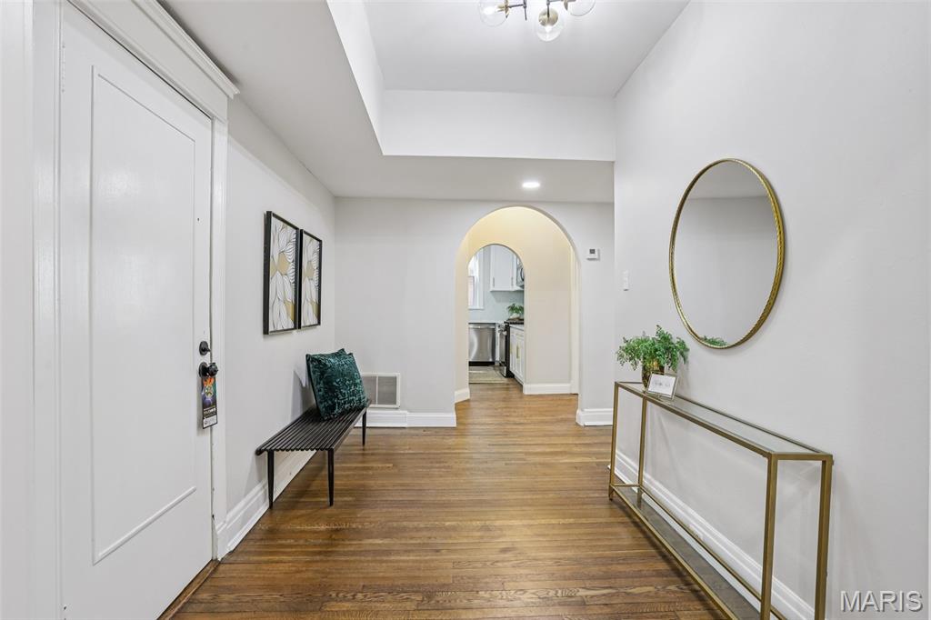 Waterman Condo 01 - Residential