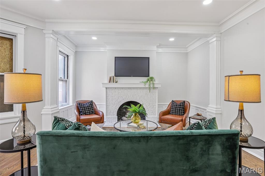 Waterman Condo 01 - Residential