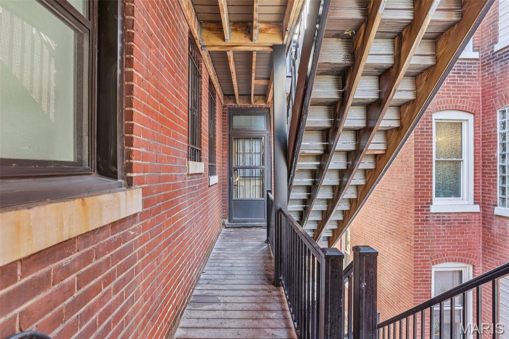 Waterman Condo 01 - Residential