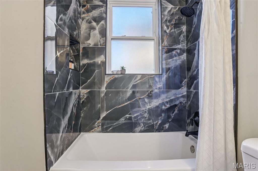 Waterman Condo 01 - Residential