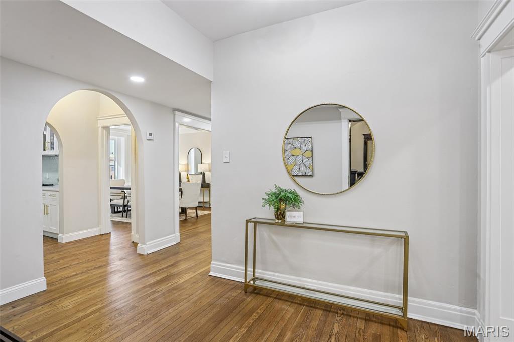 Waterman Condo 01 - Residential