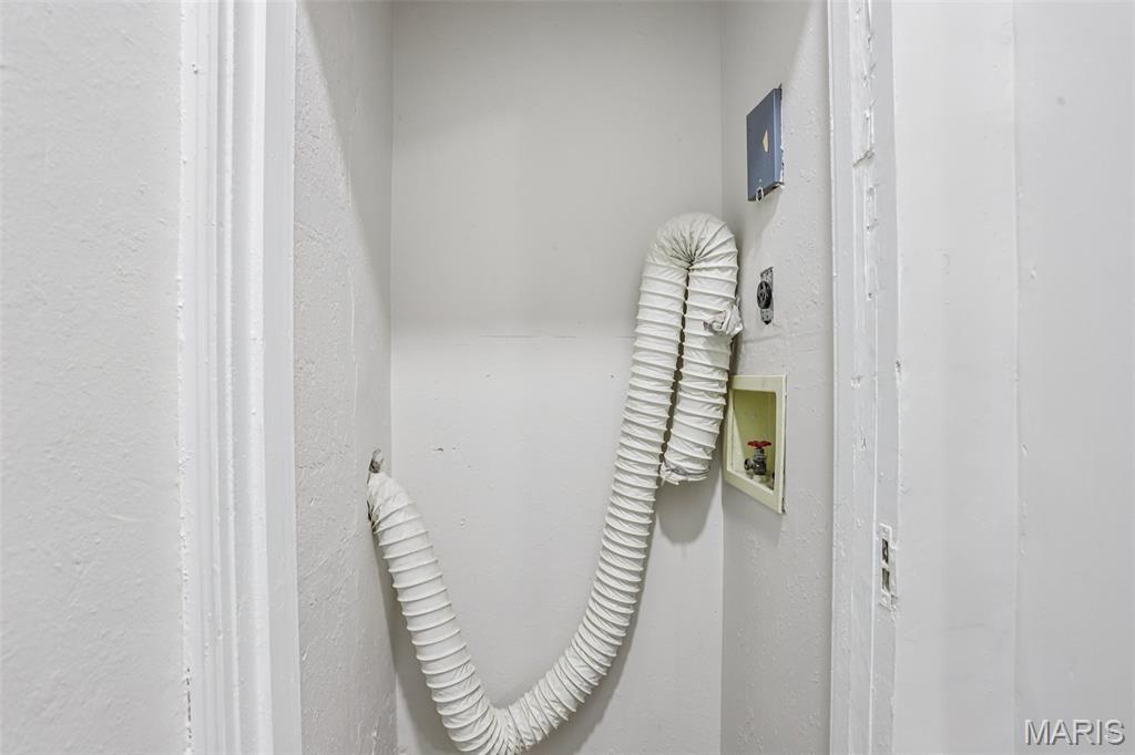 Waterman Condo 01 - Residential