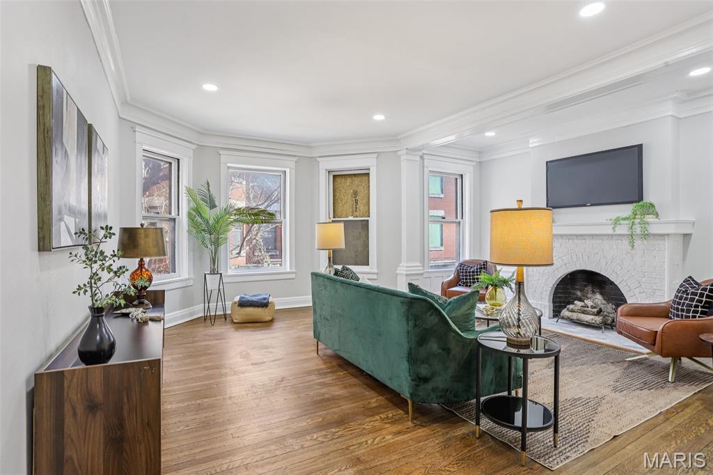 Waterman Condo 01 - Residential