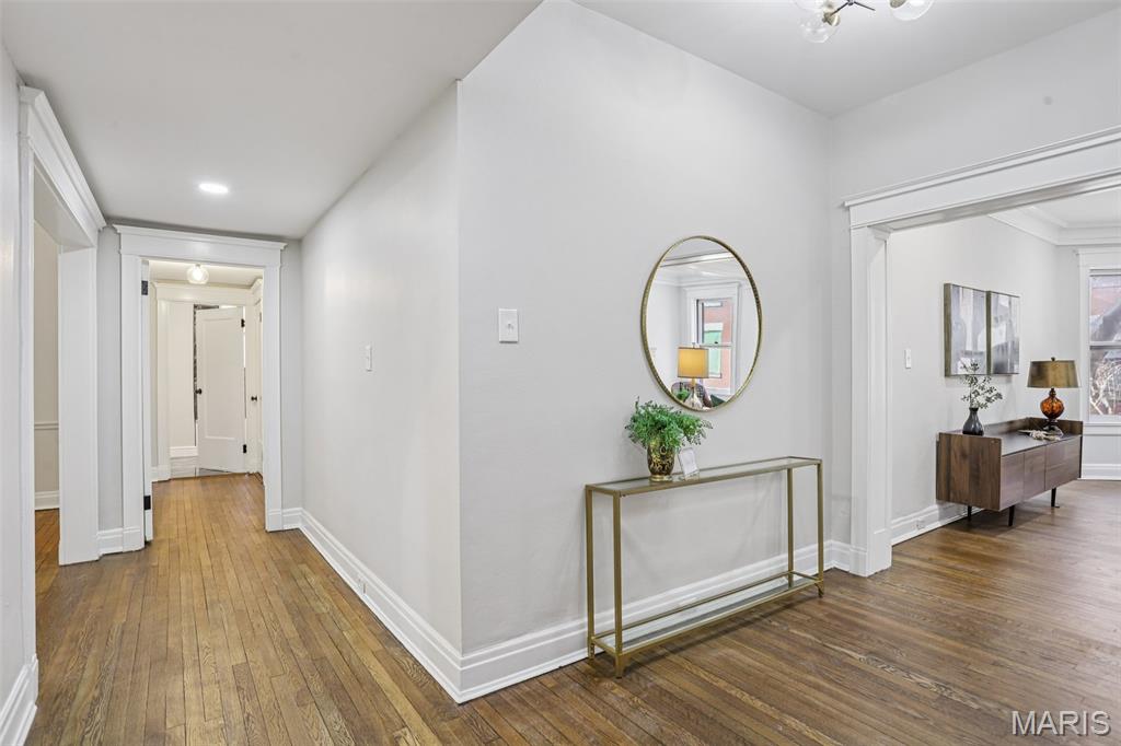 Waterman Condo 01 - Residential