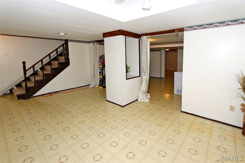 Royal Pines Condo Twelfth - Residential