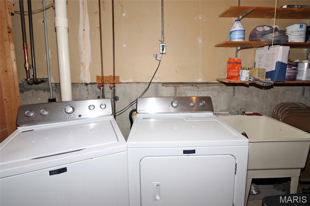 Royal Pines Condo Twelfth - Residential