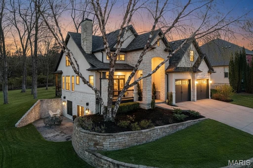 Photo of 1100 Old Hawthorne Drive, Columbia, MO 65201 (MLS # 26021134)