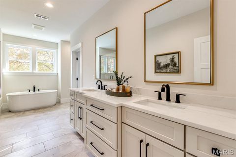 Tiny photo for 1041 N Bompart Avenue, Webster Groves, MO 63119 (MLS # 25076581)