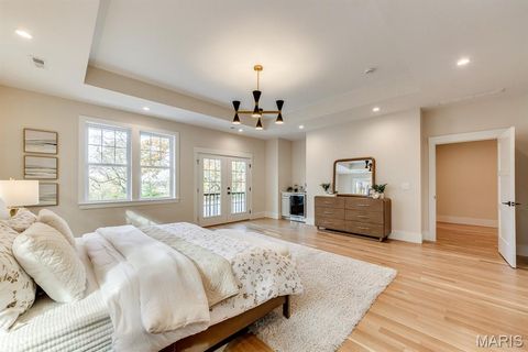 Tiny photo for 1041 N Bompart Avenue, Webster Groves, MO 63119 (MLS # 25076581)