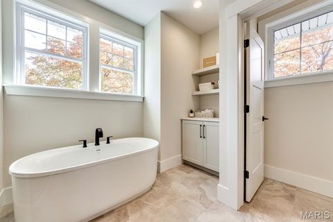 Tiny photo for 1041 N Bompart Avenue, Webster Groves, MO 63119 (MLS # 25076581)