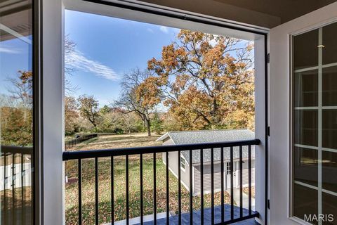 Tiny photo for 1041 N Bompart Avenue, Webster Groves, MO 63119 (MLS # 25076581)