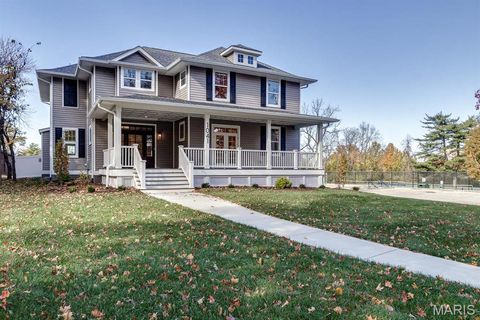Tiny photo for 1041 N Bompart Avenue, Webster Groves, MO 63119 (MLS # 25076581)