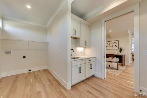 Tiny photo for 1041 N Bompart Avenue, Webster Groves, MO 63119 (MLS # 25076581)