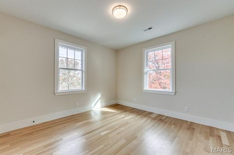 Tiny photo for 1041 N Bompart Avenue, Webster Groves, MO 63119 (MLS # 25076581)