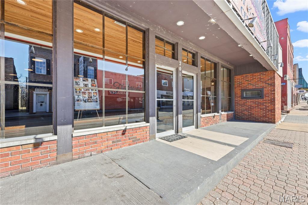 Adams - Commercial Sale