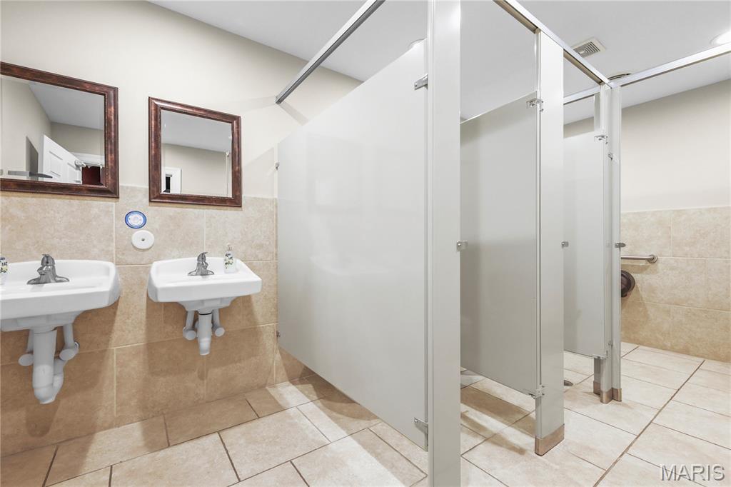 Adams - Commercial Sale