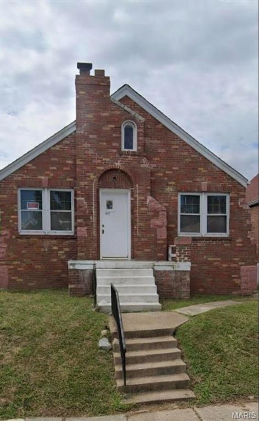 For Rent — 3 Bed / 1 Bath — $1,500/mo

Rent: $1,500 per month

Newly rehabbed and move-in ready—perfect for families. This spacious home features 2 bedrooms on main floor and 1 full bathrooms, plus a full attic loft bedroom. Unfinished basement. Enjoy a partially fenced yard and a comfortable layout with room to spread out.

Highlights

2 Bedrooms
1 Attic loft bedroom
1 Full Bathroom
Newly rehabbed
Spacious layout
Partially fenced yard
Family-friendly home
Must-see
Schedule a showing today—this one won’t last.