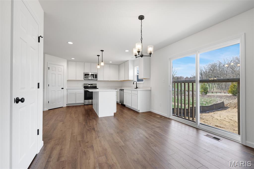 Riverstone 114 - Residential