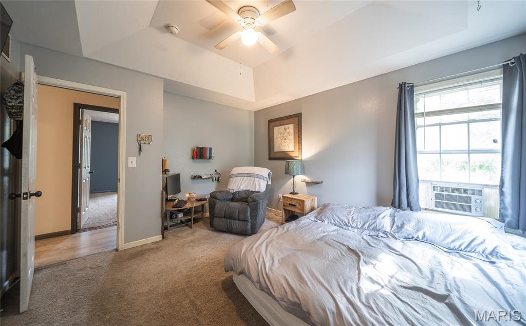 Vienna Oaks Sub - Residential