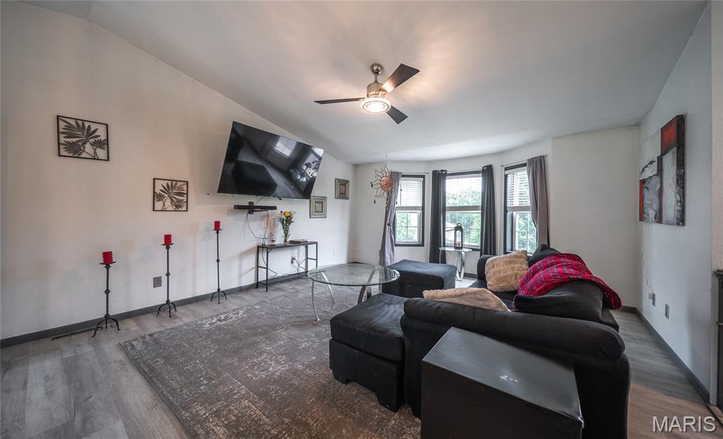 Vienna Oaks Sub - Residential