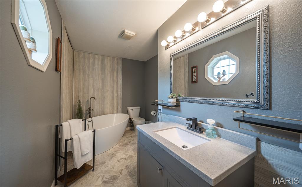 Vienna Oaks Sub - Residential