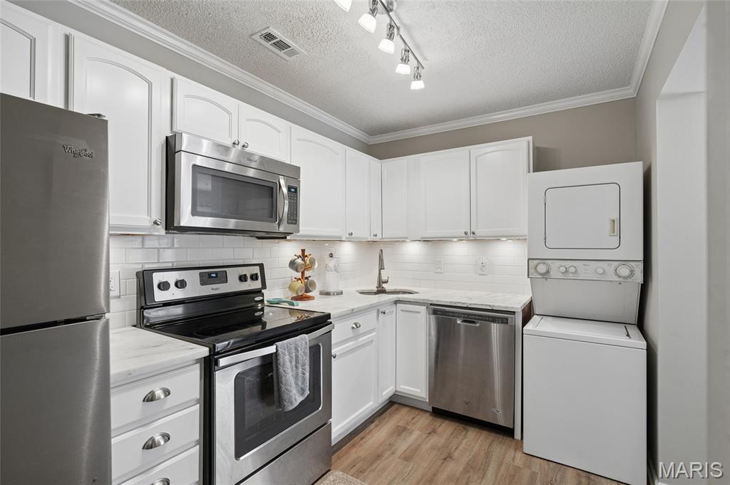 Brentwood Forest Condo Ph Seven - Residential