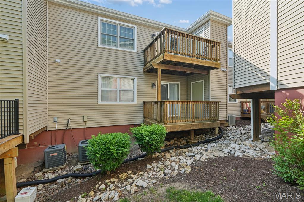 Brentwood Forest Condo Ph Seven - Residential
