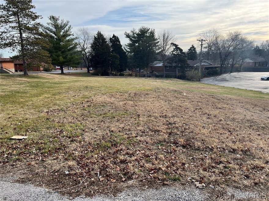 Opportunity is knocking!  This level, vacant commercial lot is located in the heart of South County, with high visibility and traffic.  
Zoned C2, this lot is a great opportunity for a business looking to thrive in a vibrant market.  Priced to Sell! Location: High Traffic, Suburban