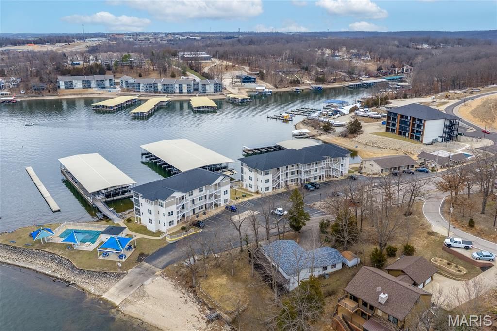 Photo of 4935 Robins Circle #213, Osage Beach, MO 65065 (MLS # 26013531)