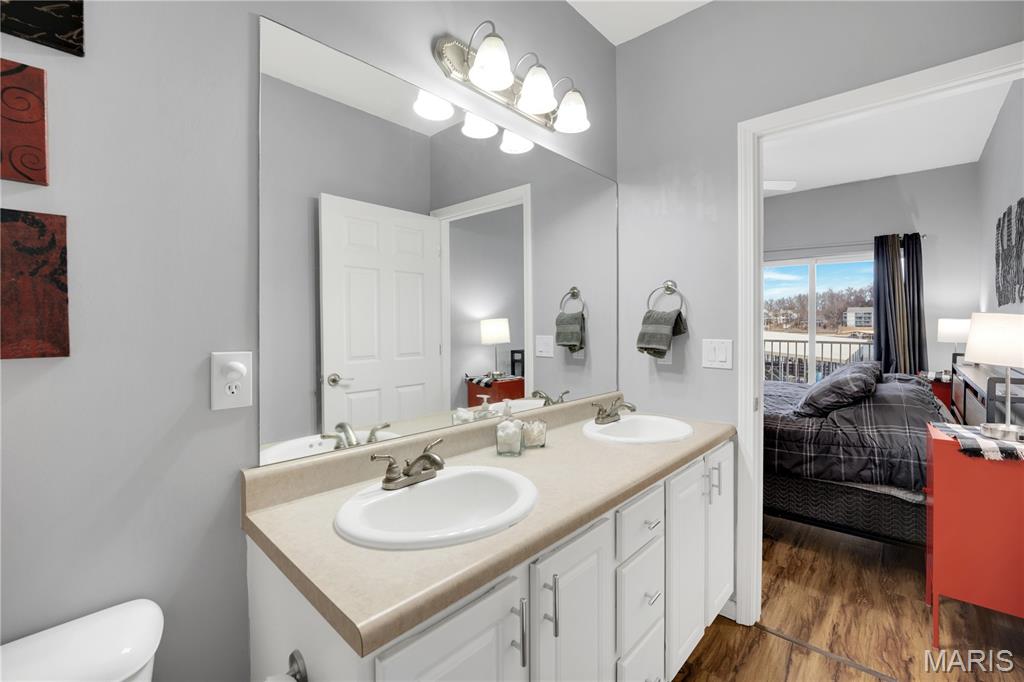 Robins at Waters Edge Condiminium - Residential