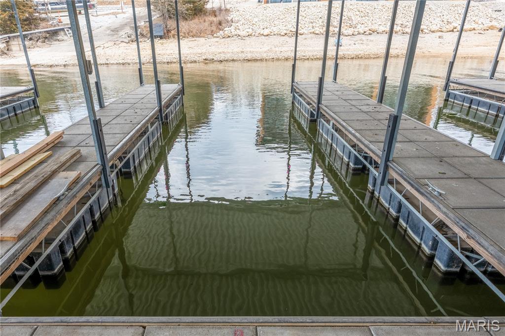 Robins at Waters Edge Condiminium - Residential