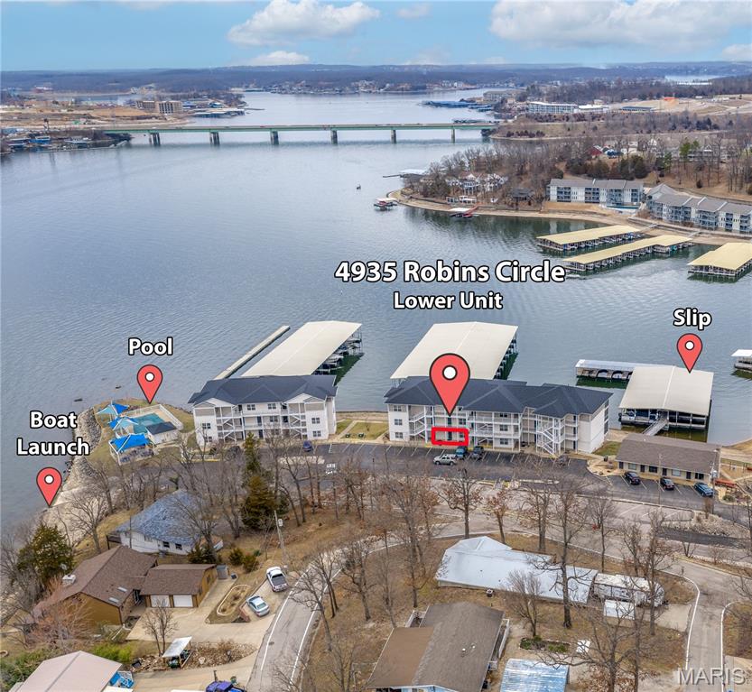 Robins at Waters Edge Condiminium - Residential