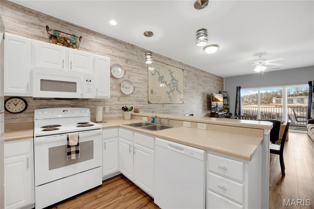 Robins at Waters Edge Condiminium - Residential