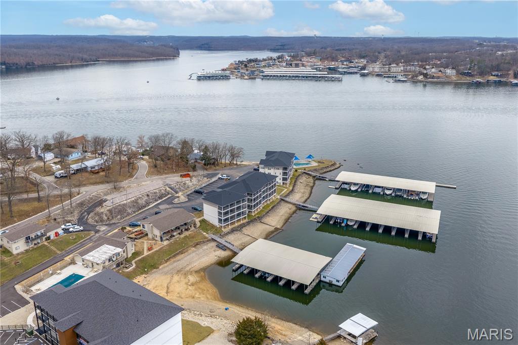 Robins at Waters Edge Condiminium - Residential