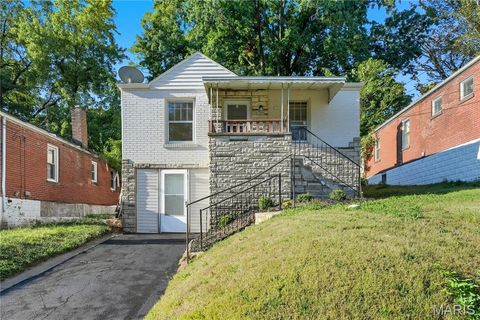 7138 Garesche Avenue Jennings MO 63136