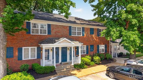 Photo of 9194 Wrenwood Lane, Brentwood, MO 63144 (MLS # 26046602)