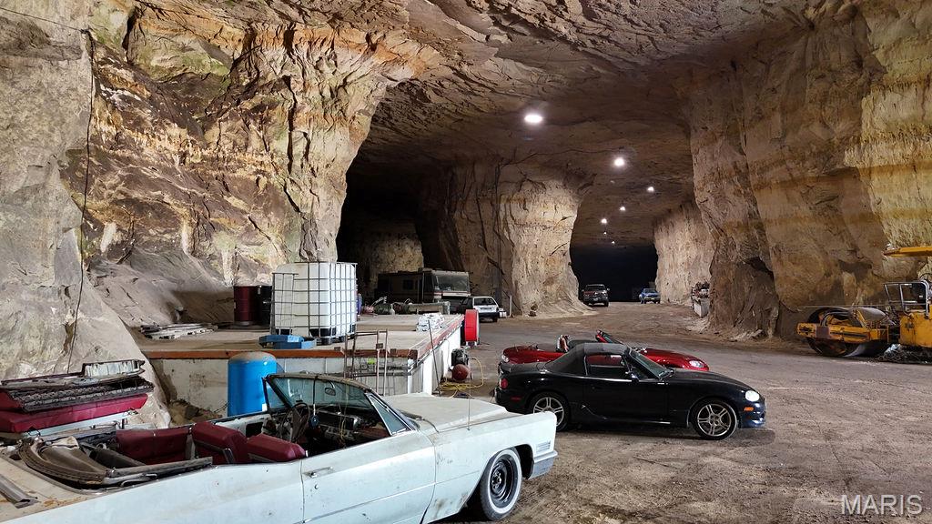 none - Commercial Sale