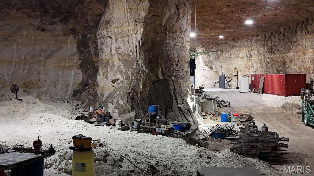 none - Commercial Sale