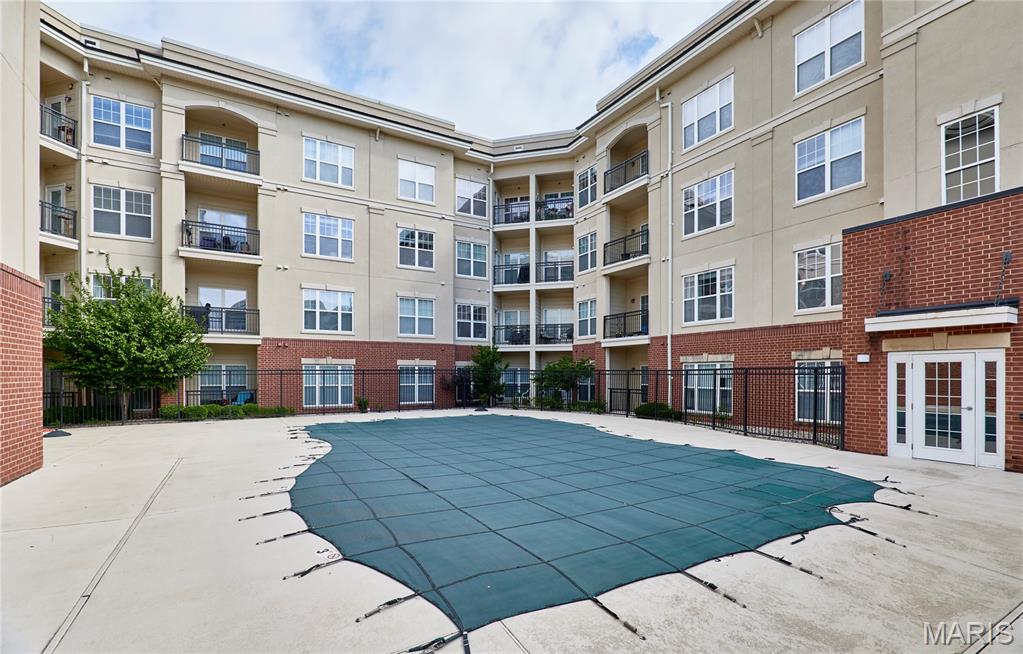 Hanley Station Condo - Residential
