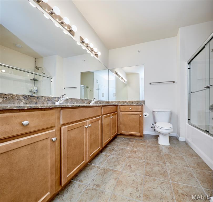 Hanley Station Condo - Residential