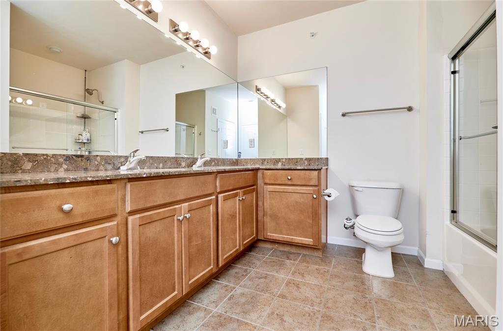 Hanley Station Condo - Residential