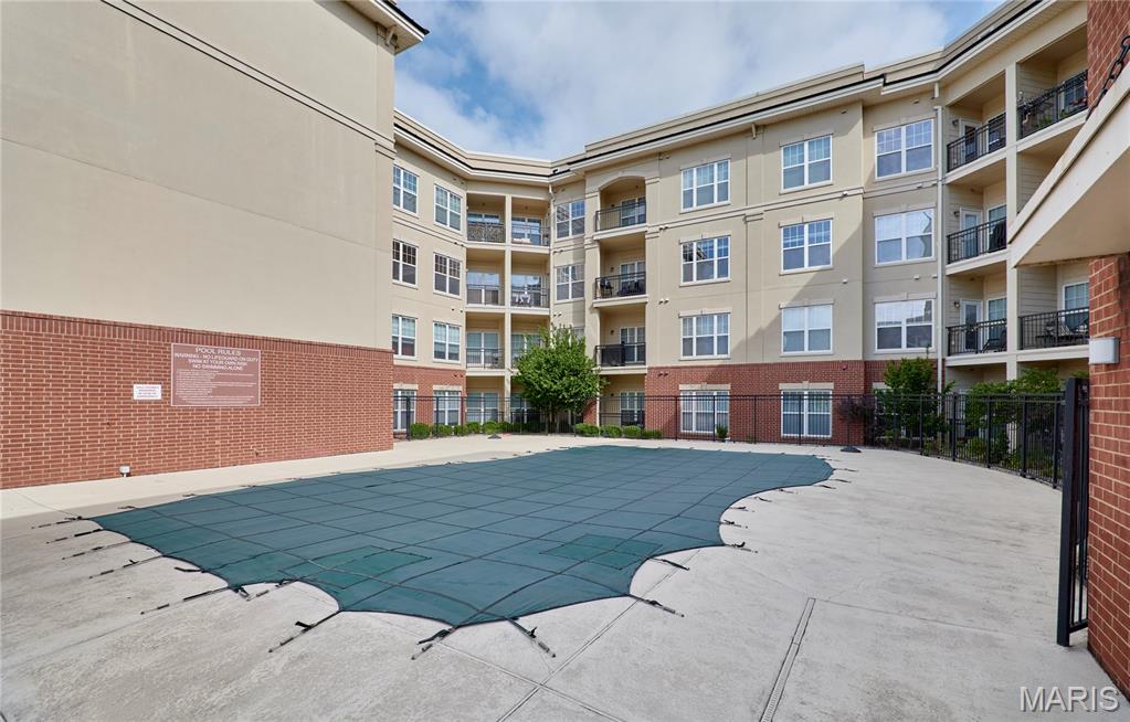 Hanley Station Condo - Residential