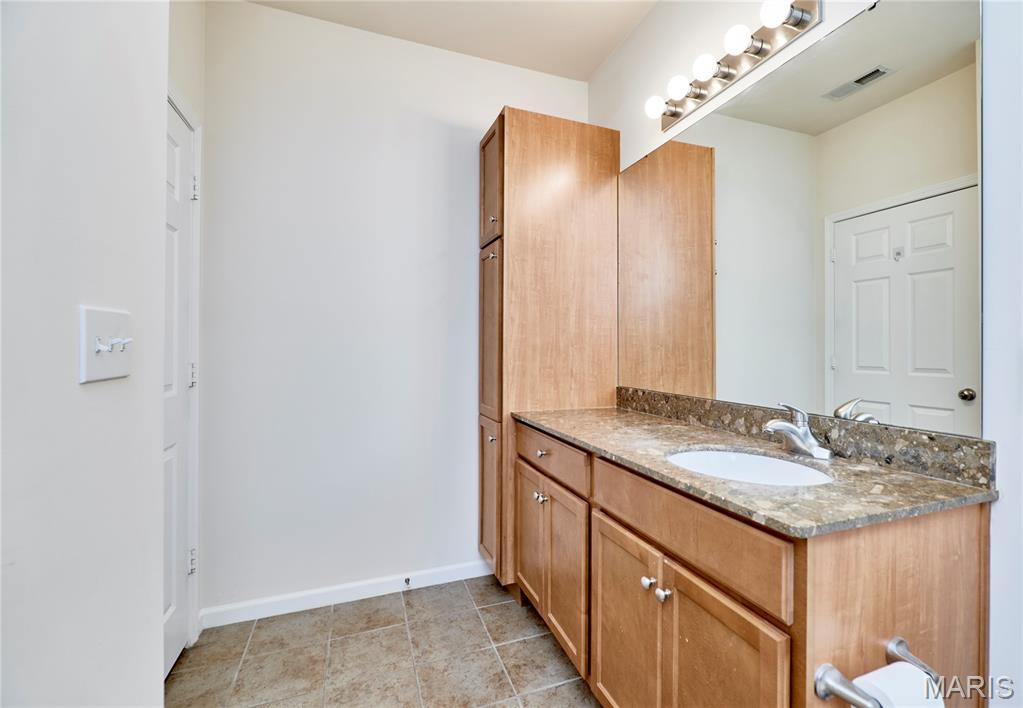 Hanley Station Condo - Residential