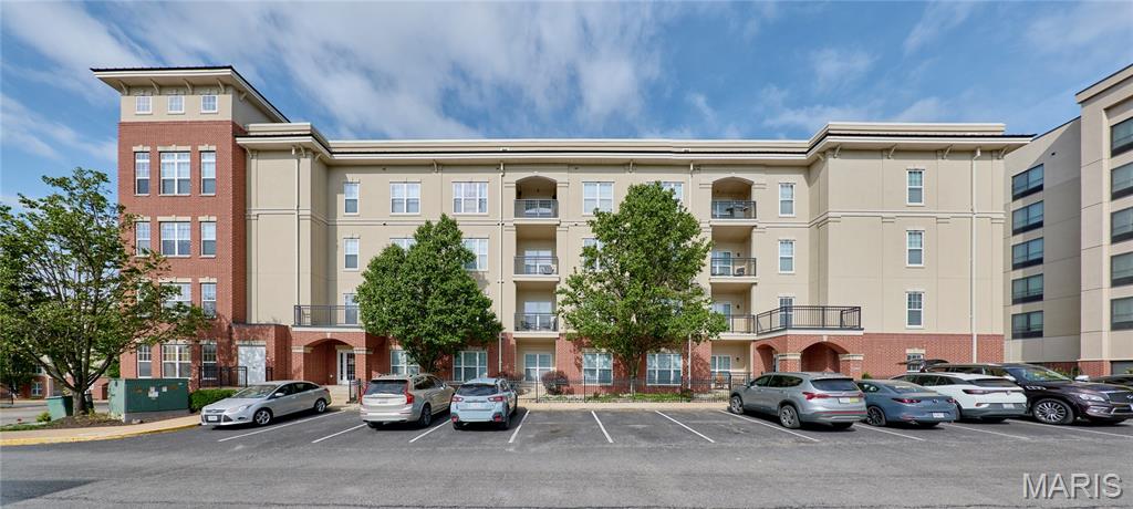 Hanley Station Condo - Residential