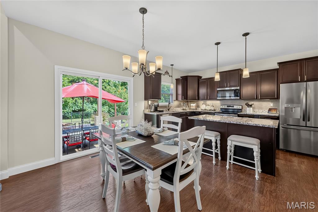 1809 Barclay Trail Drive