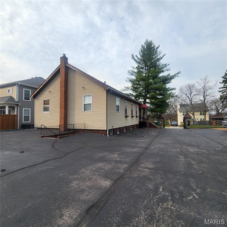 418 Oak Tree Drive