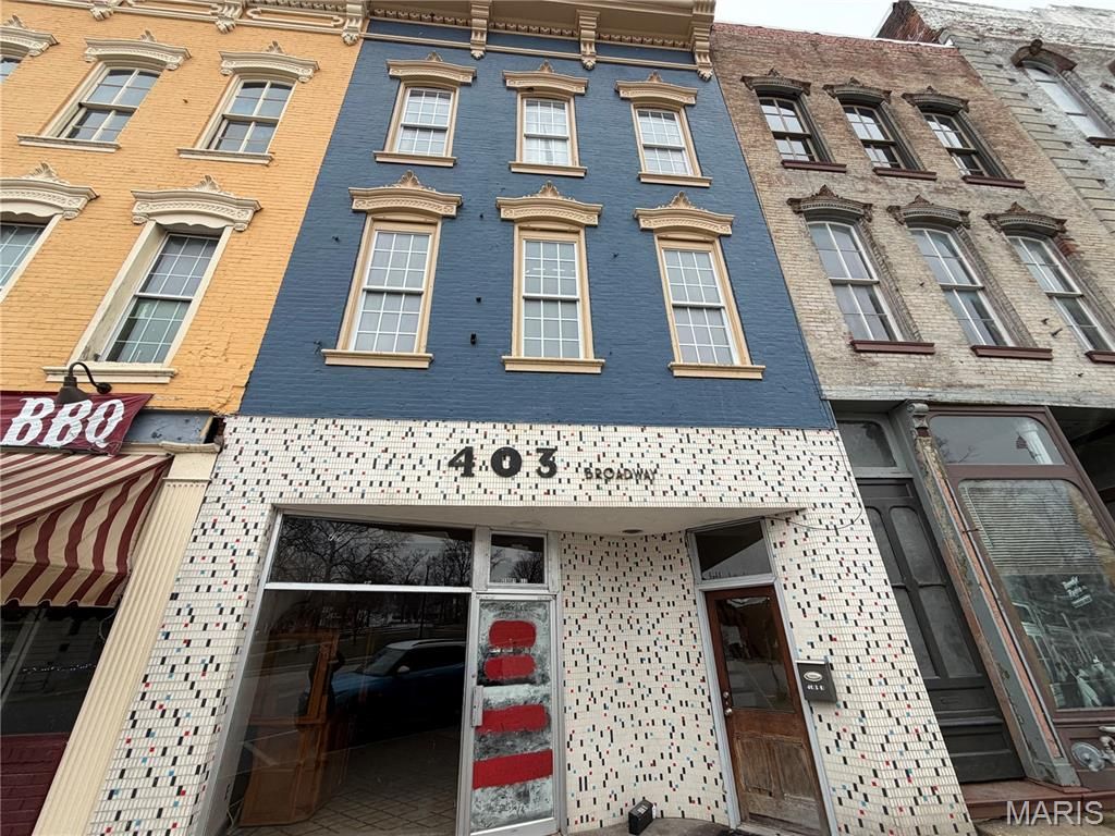 Photo of 403 Broadway, Hannibal, MO 63401 (MLS # 26013122)
