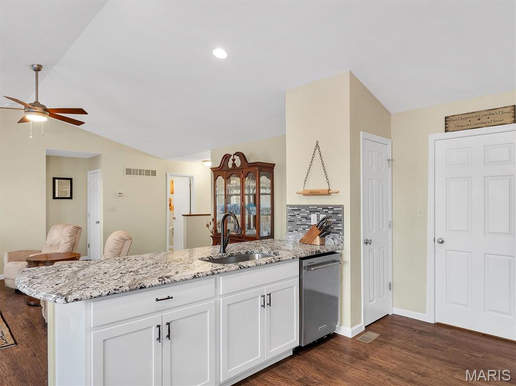 Arbors Of Rockwood Five The - Residential